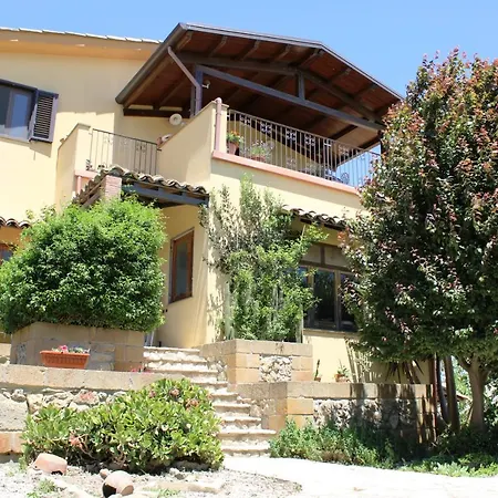 La Casa Di Marika Holiday home